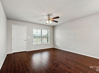 Haden Holly Station - Duplexes & Townhomes in Siloam Springs, AR, Siloam Springs, AR 72761