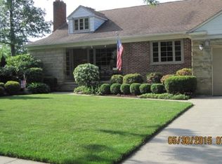 15801 Stillwood Ave, Cleveland, OH 44111