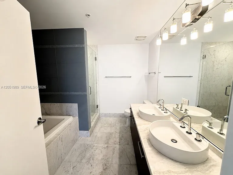 244 Biscayne Blvd #3903 — Photo 7