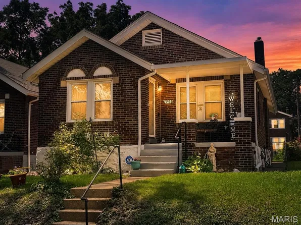 3914 Burgen Ave, Saint Louis, MO 63116