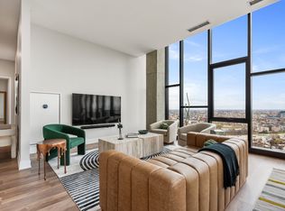 738 N Milwaukee Ave #ID1029571P, Chicago, IL 60642