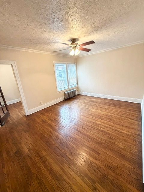 1st image of 1372 W 112th St #305