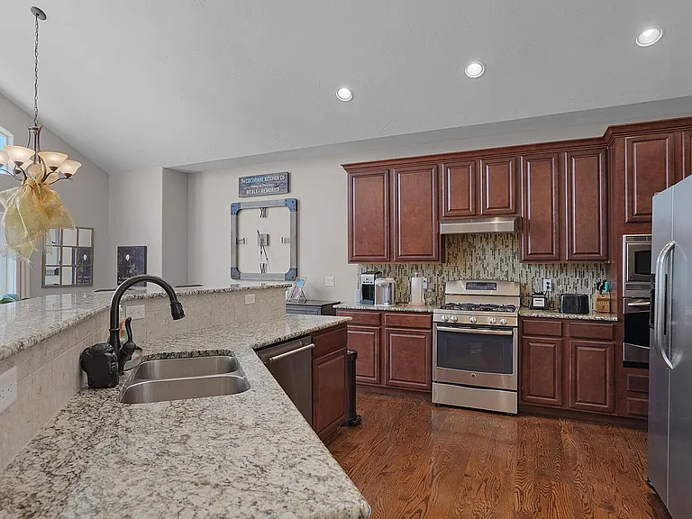 12417 Salmon Stone Point — Photo 9