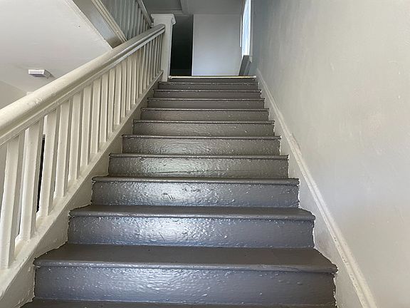 3rd image of 1301 W 42nd St
