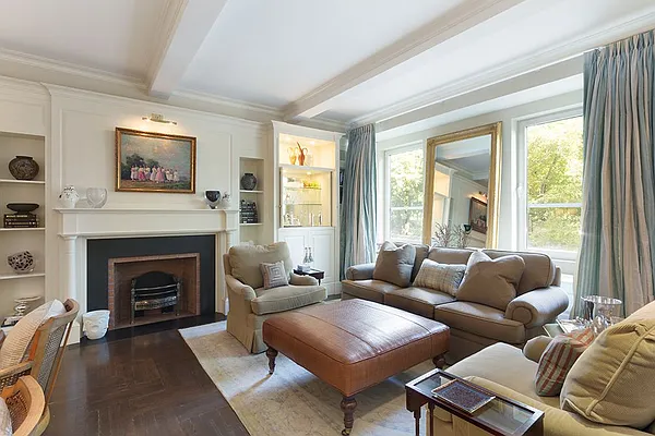 Sold by Compass | media 2