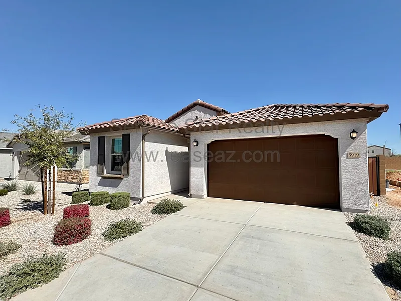 Building Photo - 5919 S 25th Dr