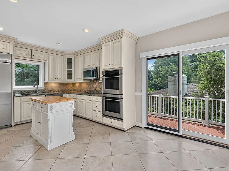 6216 Goodview St — Photo 14