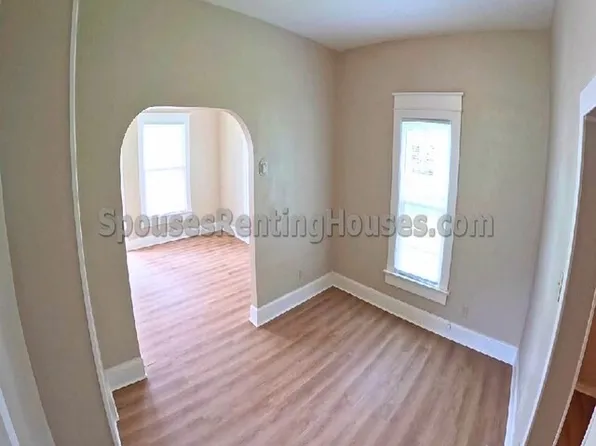 2336 Sycamore St, Terre Haute, IN 47807