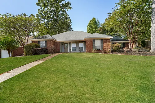 108 Cypress Ridge Dr Photo 1