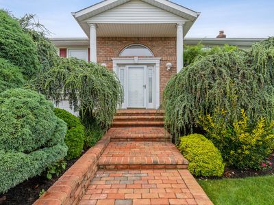 3123 Clubhouse Rd, Merrick, NY, 11566