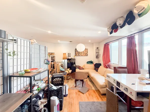 1552 Myrtle Avenue image 1 of 9