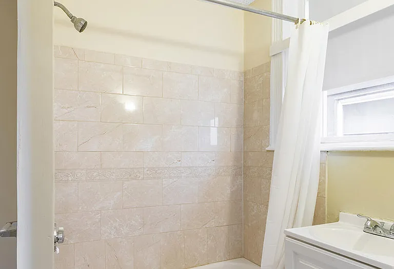Bayview Apartments — Photo 10