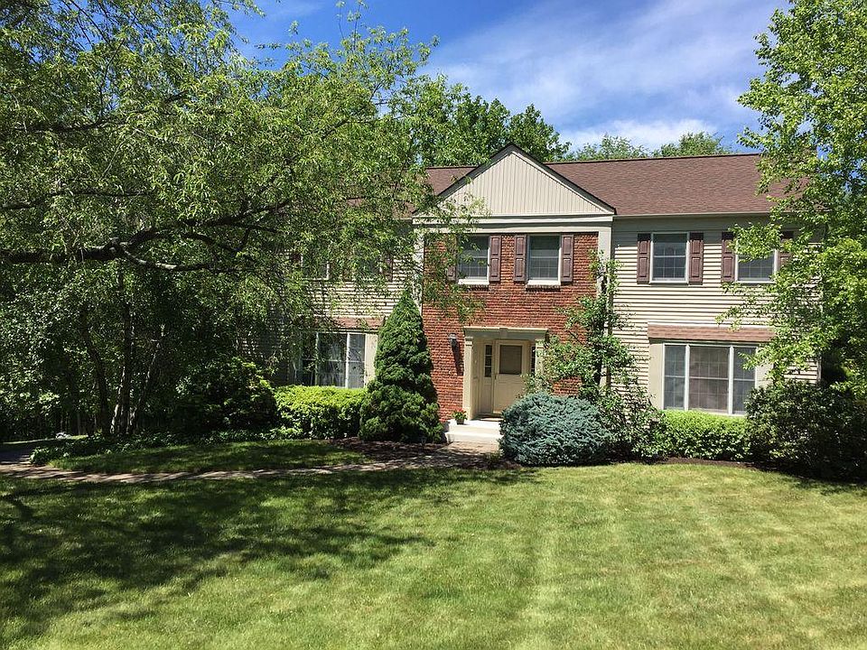front of the house (daytime)