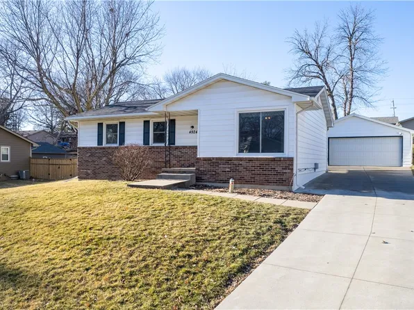 4924 Orchard Dr, Pleasant Hill, IA 50327