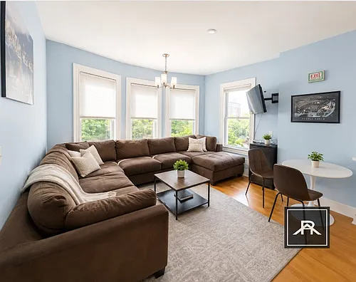 1514 Commonwealth Ave #2 Photo 1