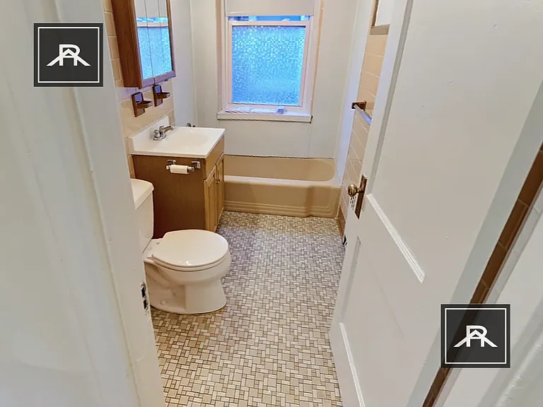 1822 Beacon St #7 — Photo 3