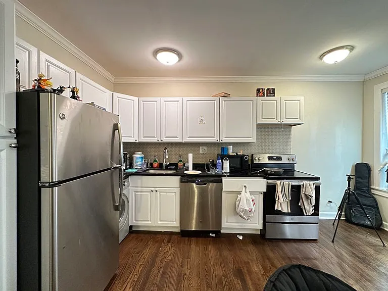 3345 N Marshfield Ave #703 — Photo 6