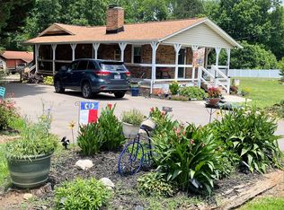 169 Smith Clemmer Rd, Mount Holly, NC 28120