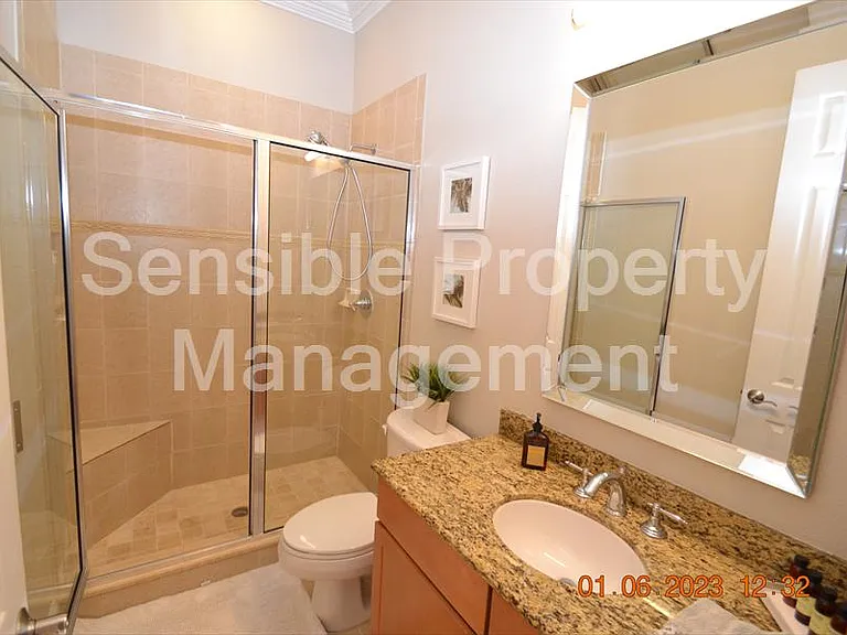 2405 Victoria Gardens Ln — Photo 34