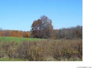 44 Scofield Rd, Honeoye Falls, NY 14472