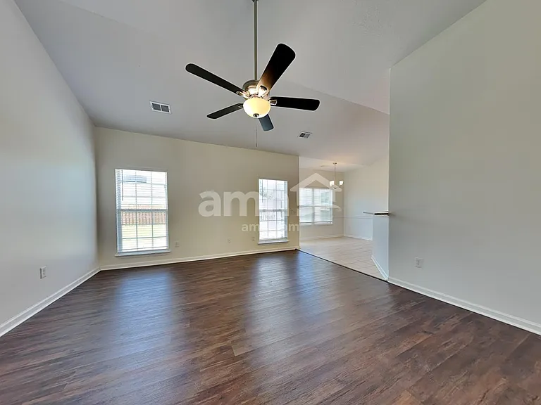 632 Stonebridge Cir — Photo 10