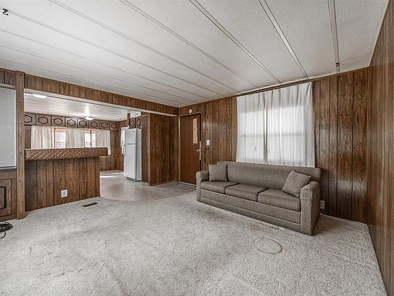 4th image of 383 S Hillcrest Drive #49