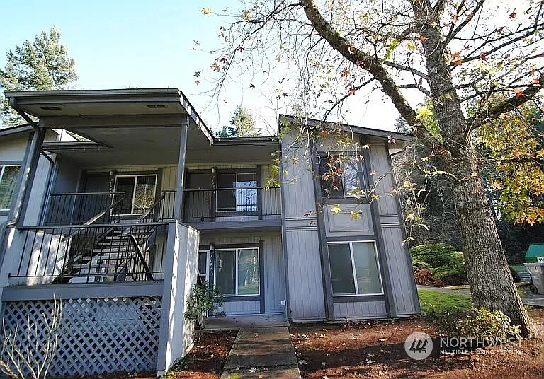 12214 NE 147th Place #B photo 1
