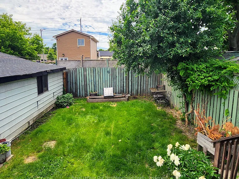 225 4th Ave #LOWER — Photo 6