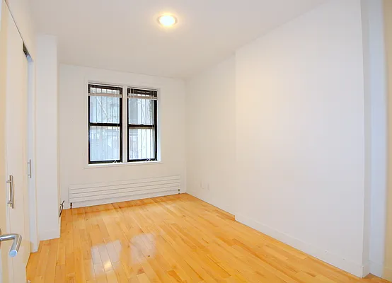 Rented by Douglas Elliman | media 32