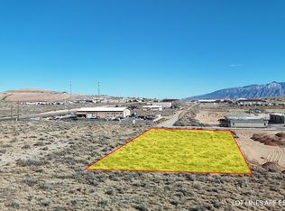 909 Pearla St NE, Rio Rancho, NM 87124