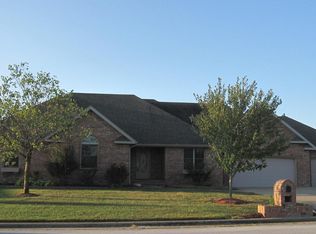 4308 Green Haven Dr, Nixa, MO 65714