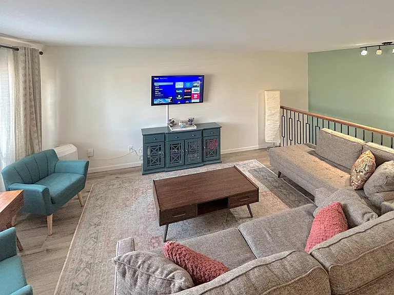 2405 W Elizabeth St — Photo 21