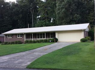 1116 Lanford Dr SW, Lilburn, GA 30047
