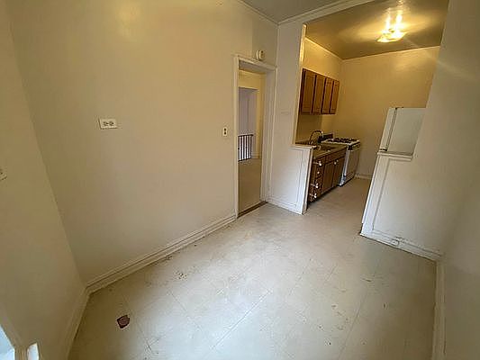 3rd image of 67-70 Yellowstone Blvd #4A
