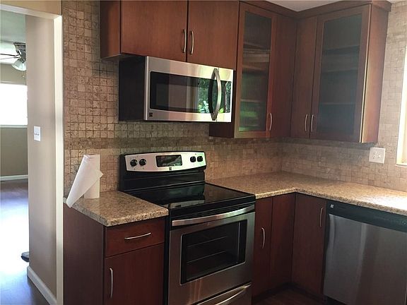 5th image of 5372 Susan Dr