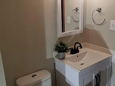 1st floor bath