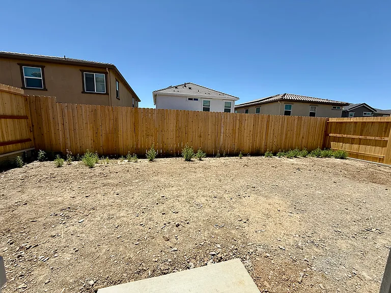 4581 Field View Dr — Photo 31
