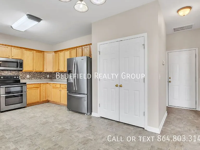 190 Slate Dr — Photo 9