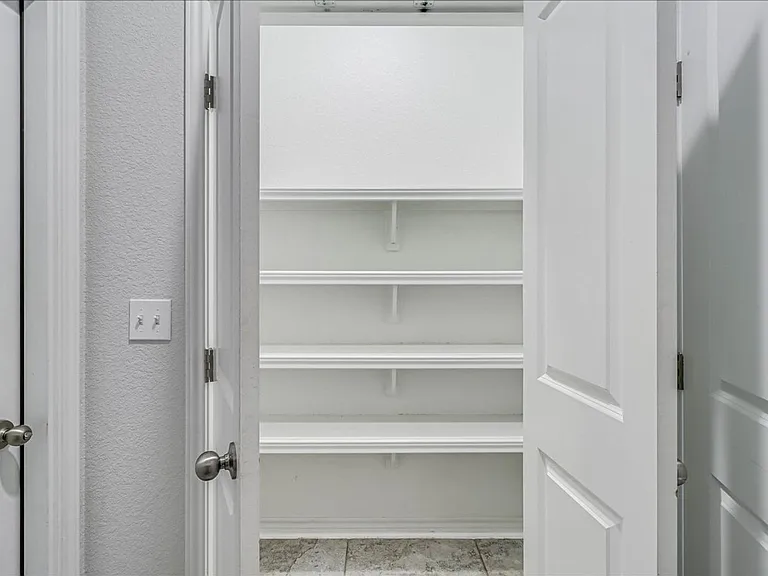 8010 Calma St — Photo 37