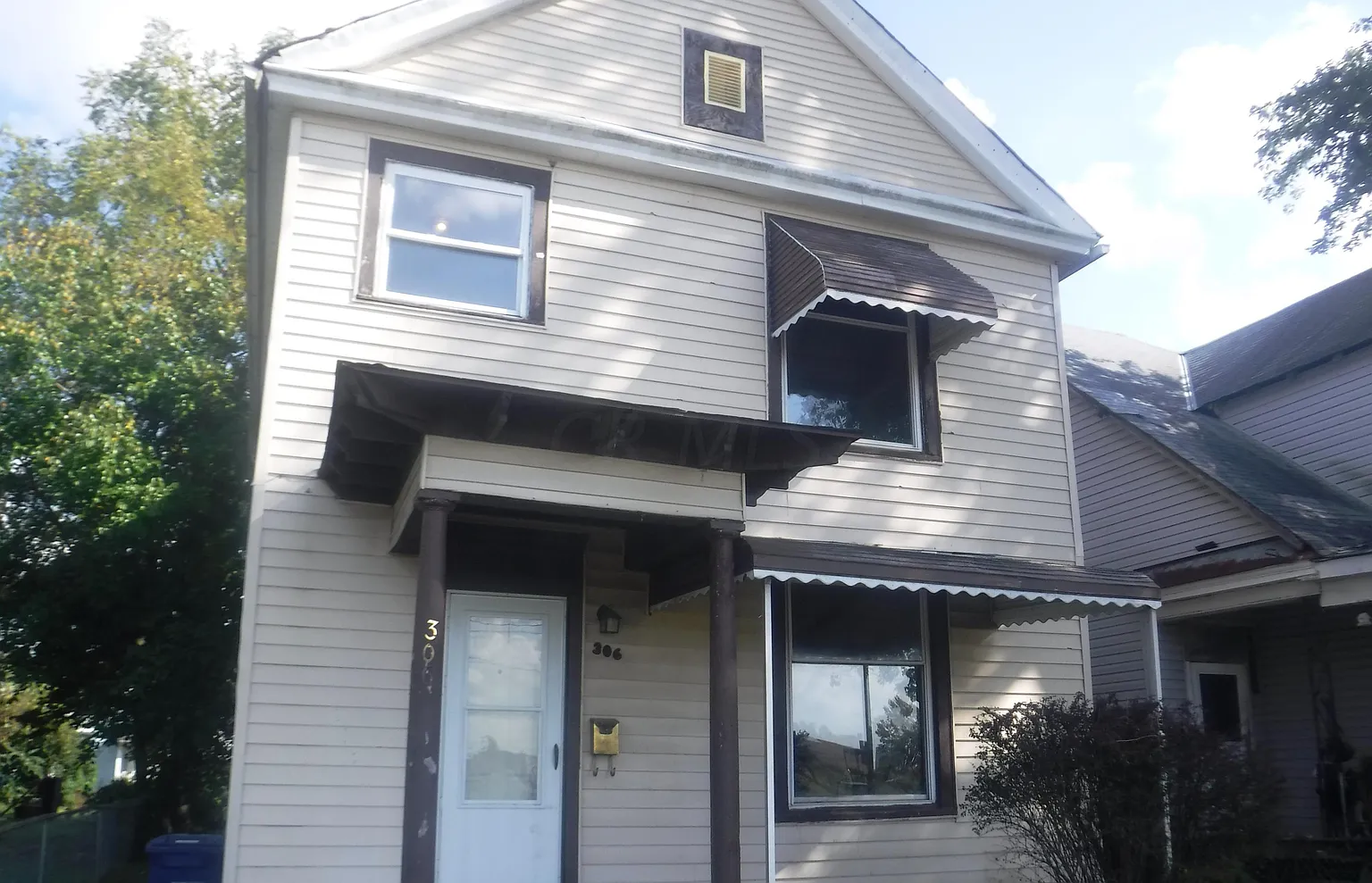 306 Graham St photo 1