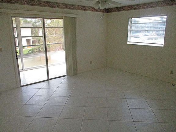 3rd image of 1 Vista Gardens Trl