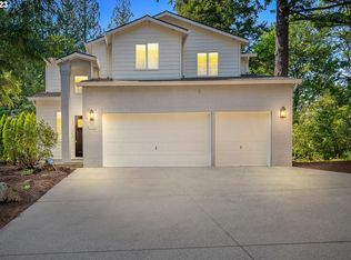 6005 SW 33rd Pl, Portland, OR 97239