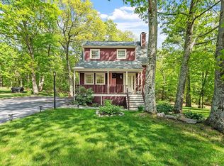 75 Bolton Woods Way, Bolton, MA 01740