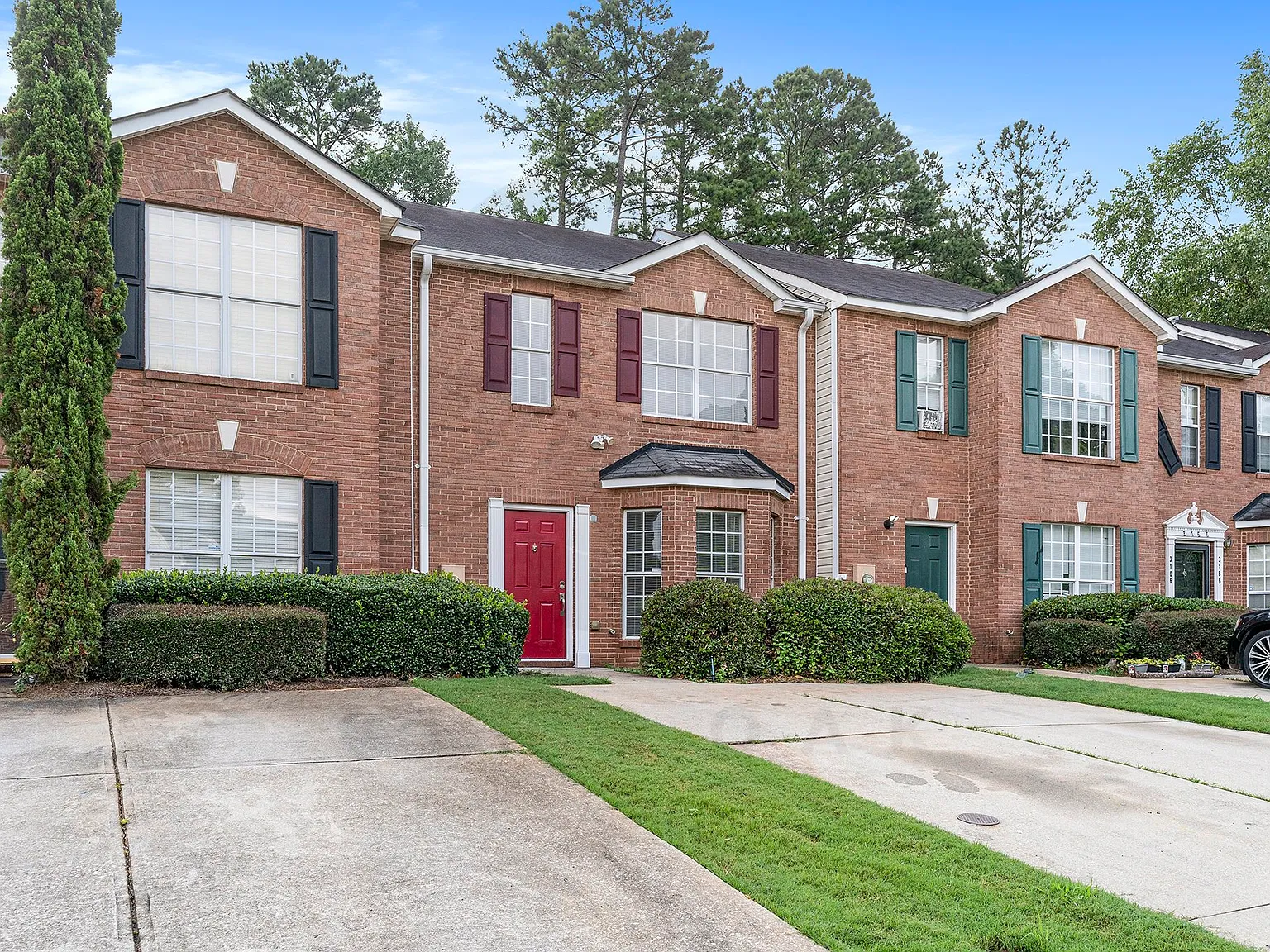 3 bed, 2.5 bath, 1424 sqft, $1,650 — Photo 3