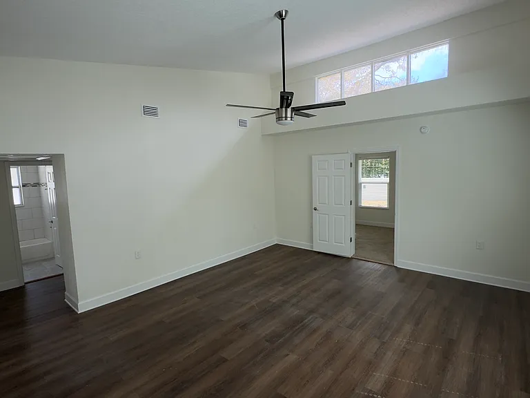 2223 W Harbor Dr S — Photo 5