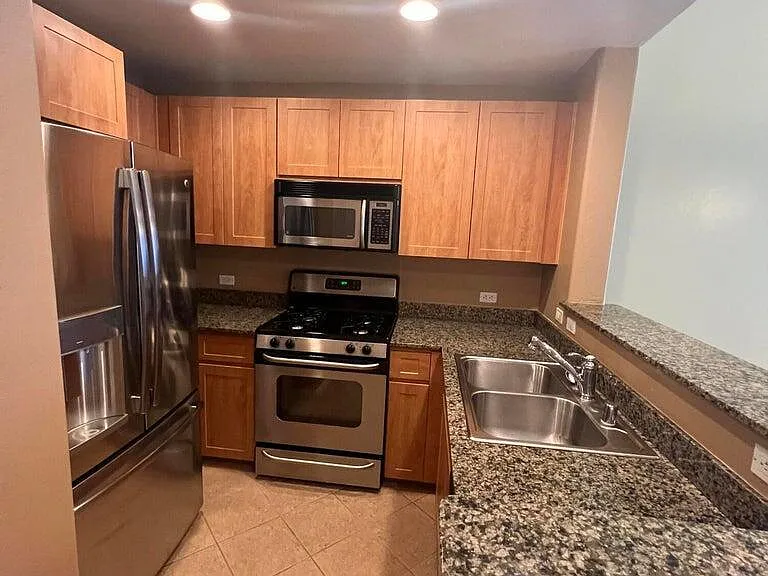 17 W Vernon Ave #413 — Photo 11