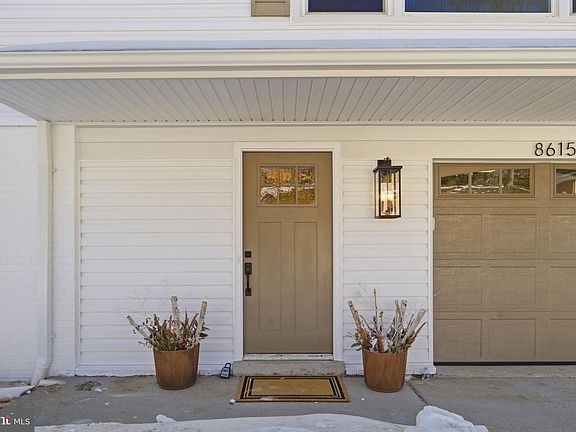 3rd image of 8615 Kerry Ln