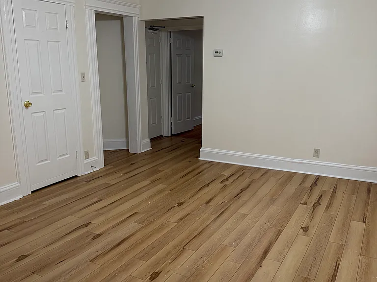 15 E Clay Ave #2 — Photo 3