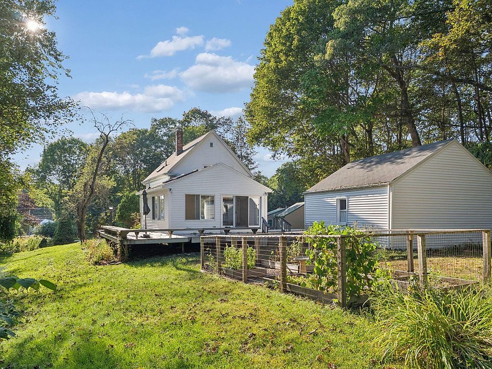 2nd image of 542 Mitchell Road