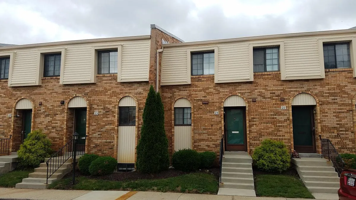 23 Druid Hill Ct photo 1
